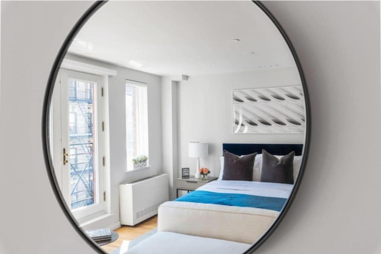 Luxe Studio With Charming Juliet Balcony New York